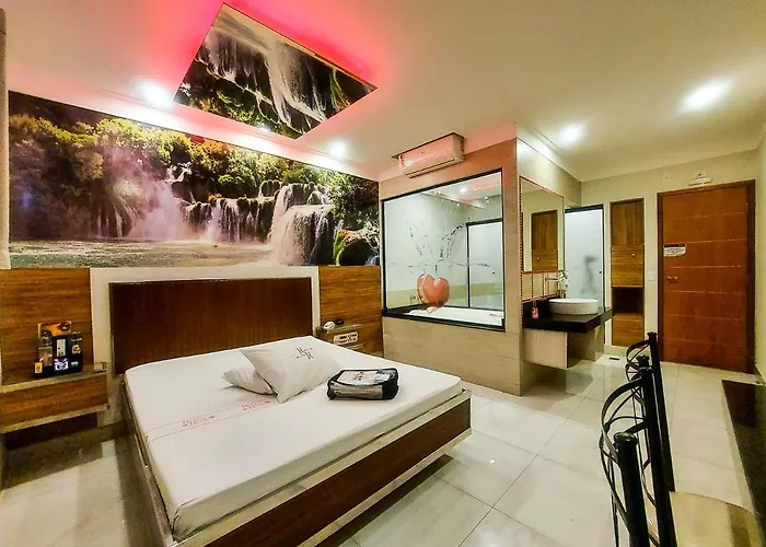 Red Rose Motel & Hotel