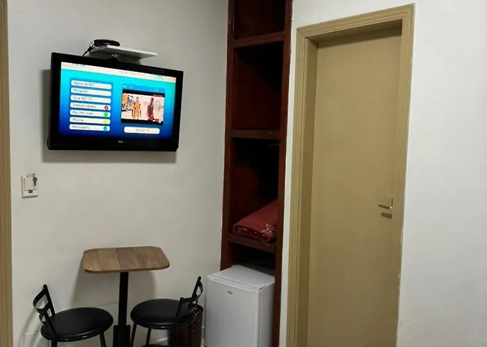 New Point Hotel